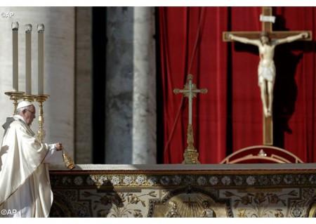 Papa: rezar é lutar; não é refugiar-se num mundo ideal